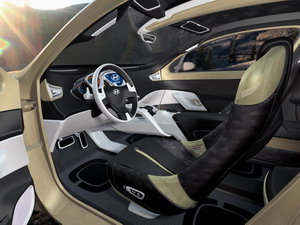 L'intrieur de ce concept-car Hellion de Hyundai rappelle un univers vgtal, avec des nervures, des formes galbes. Les couleurs de la carrosserie s'intgrent harmonieusement dans cet intrieur.